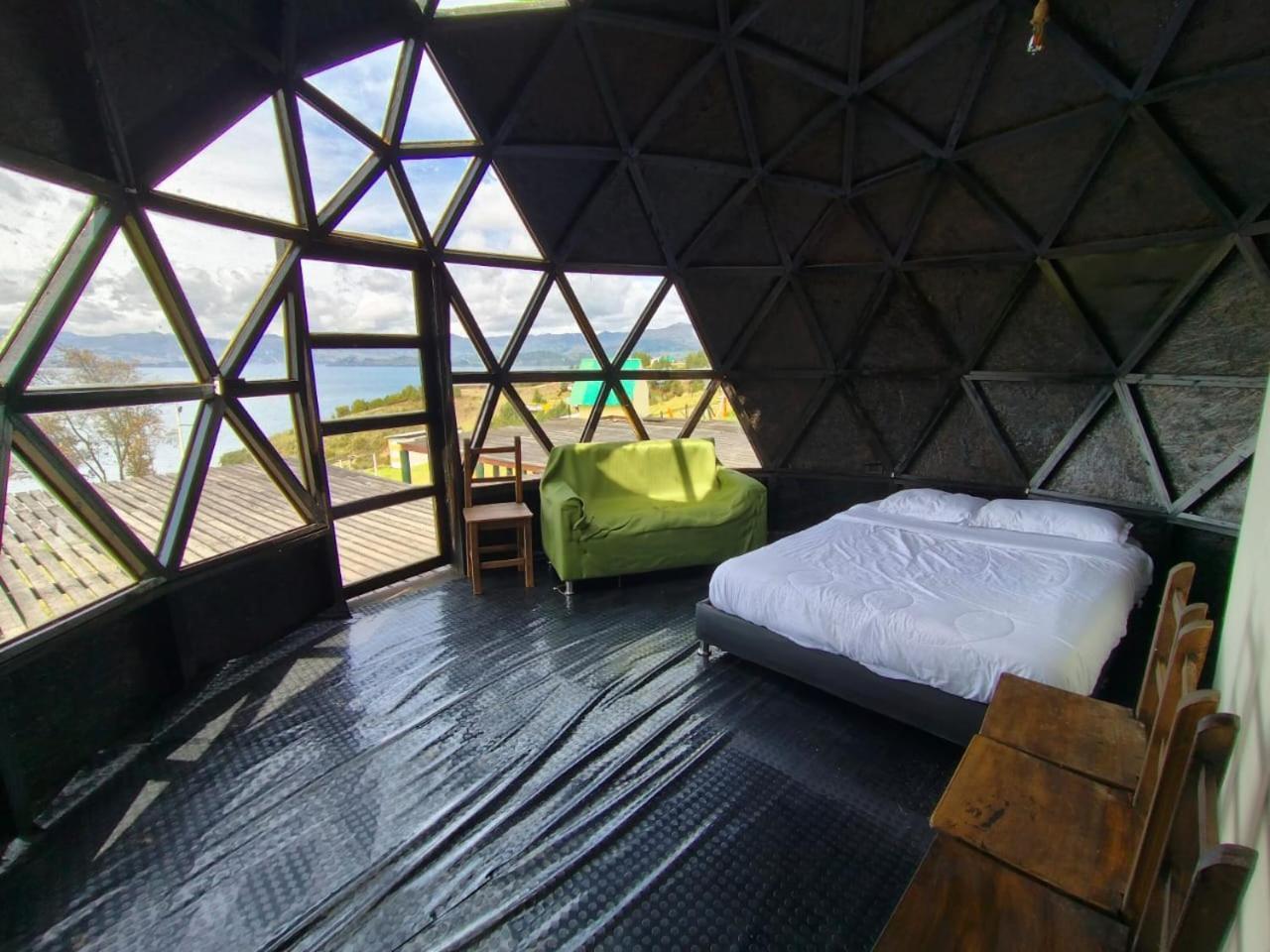 Hotel Tota Eliseo Playa Blanca Lago De Тота Екстериор снимка